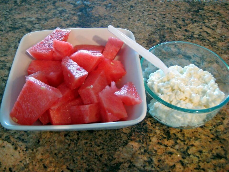 Diet menu with watermelon for 3 days