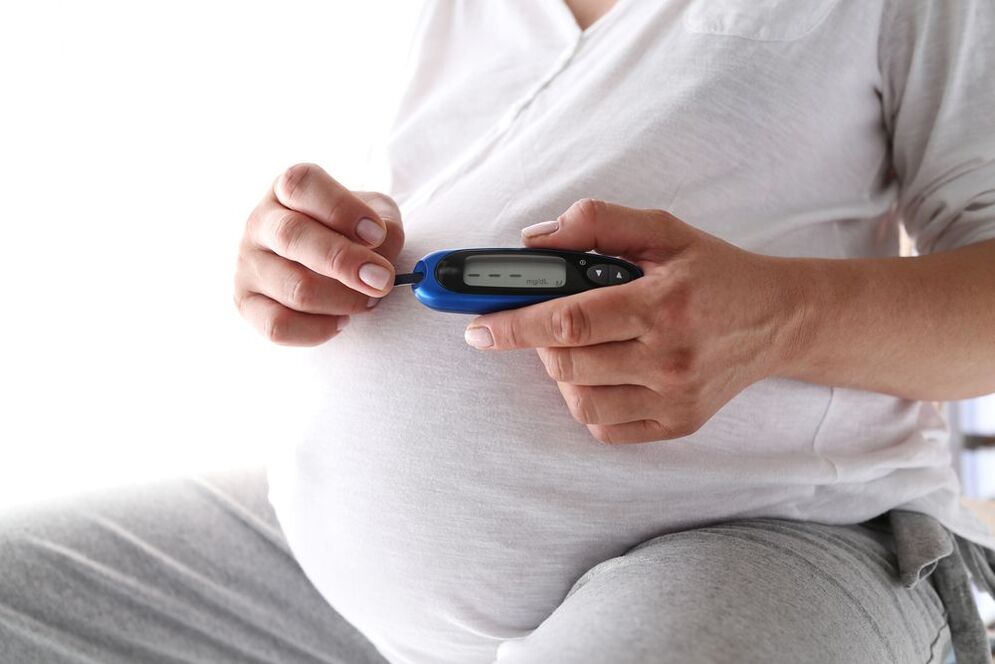 Blood glucose measurement for gestational diabetes